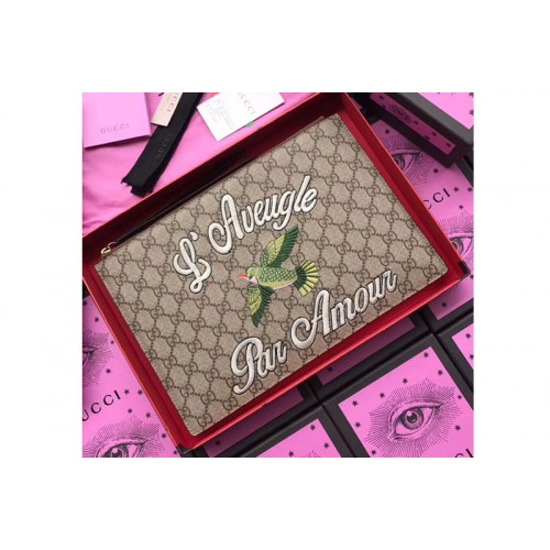 Gucci Supreme pouch
